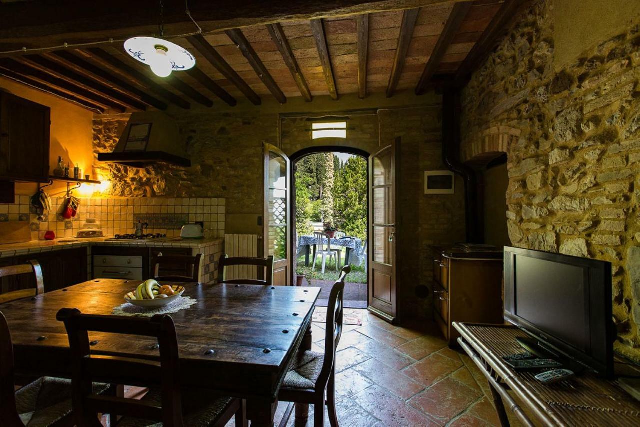 Villa Rustico In Pietra Chianni Exterior foto