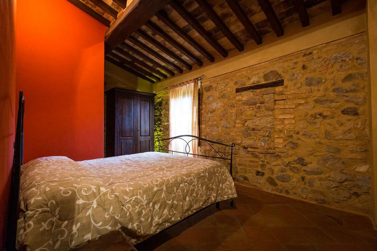 Villa Rustico In Pietra Chianni Exterior foto